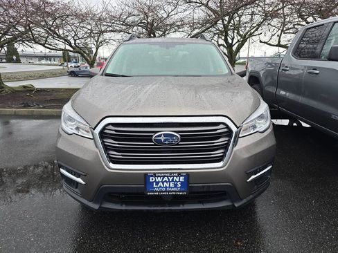 Used 2022 Subaru Ascent Premium w/ Convenience Package image 2