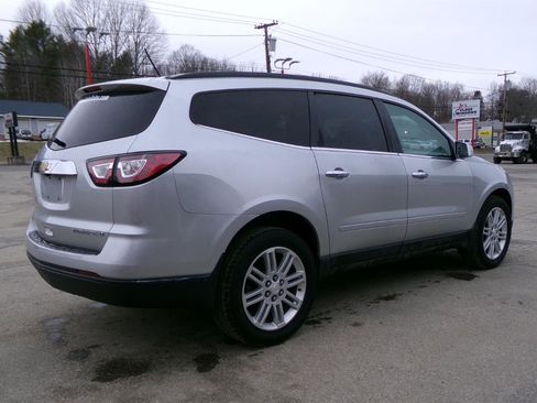 Used 2015 Chevrolet Traverse LT w/ Style and Technology Package image 5
