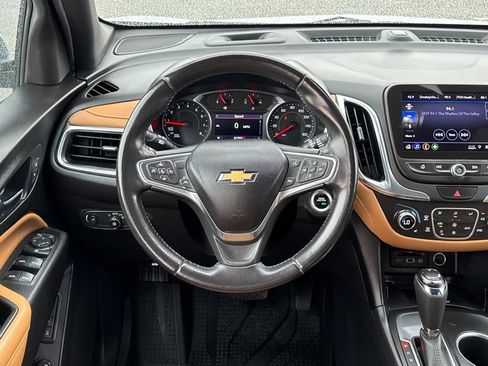 Used 2020 Chevrolet Equinox Premier w/ LPO, Floor Liner Package FWD image 15