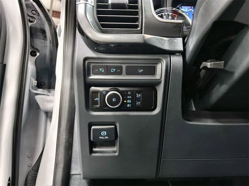 Used 2023 Ford F150 XLT w/ Equipment Group 302A High image 13