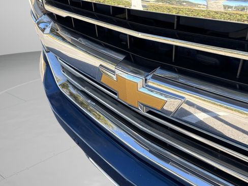 Used 2017 Chevrolet Silverado 1500 High Country image 30