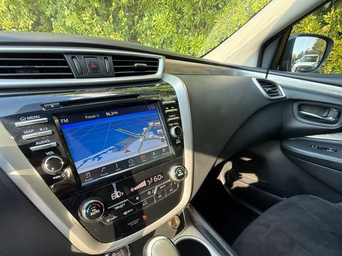Used 2017 Nissan Murano SV FWD image 35