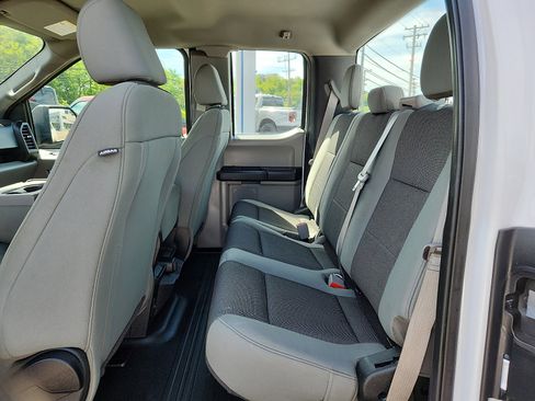 Used 2020 Ford F150 XL w/ Equipment Group 101A Mid AWD/4WD image 10