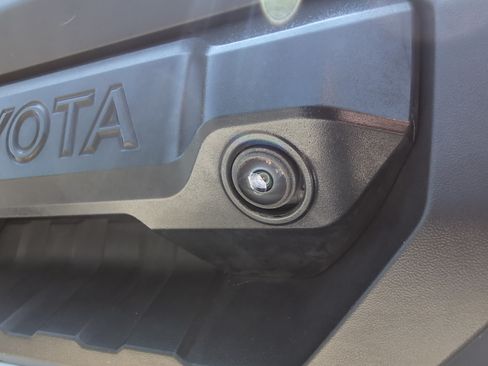 Used 2023 Toyota Tundra SR5 w/ SR5 Convenience Package AWD/4WD image 35