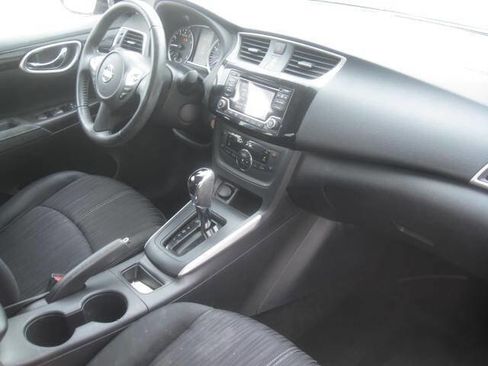 Used 2018 Nissan Sentra SV image 26