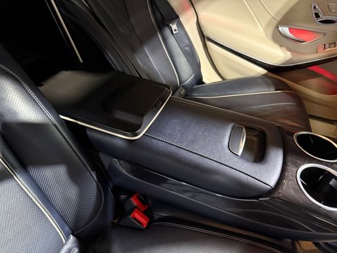 Used 2017 Mercedes-Benz S 550 Sedan w/ Sport Package w/ Sport Package image 63