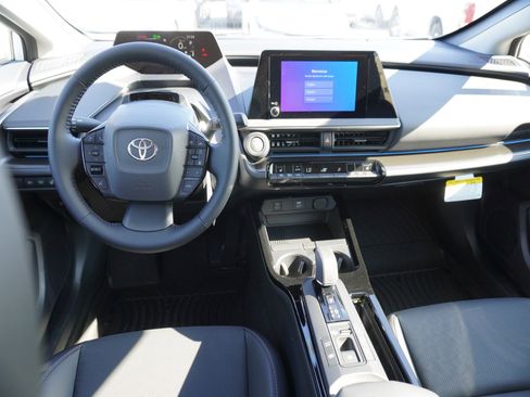 New 2026 Toyota Prius Plug-In Hybrid FWD image 2