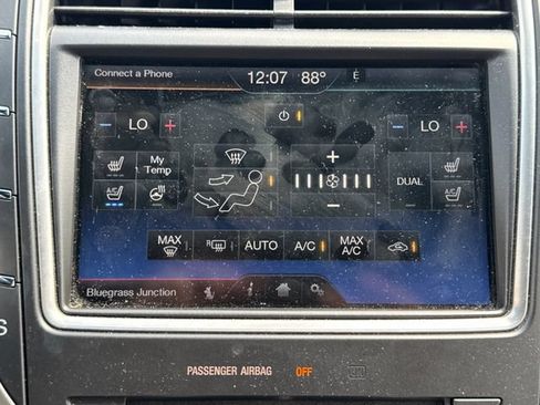 Used 2016 Lincoln MKX Reserve w/ Climate Package AWD/4WD image 27