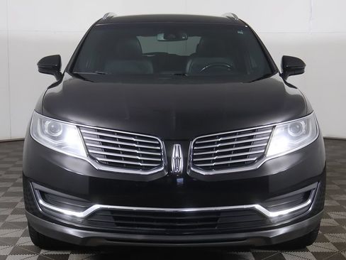 Used 2017 Lincoln MKX Select w/ Select Plus Package FWD image 12