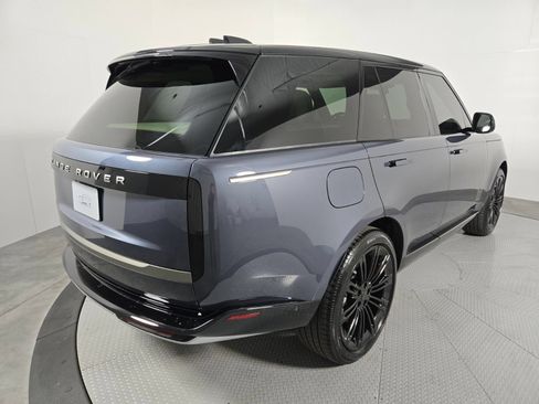 New 2026 Land Rover Range Rover SE AWD/4WD image 2