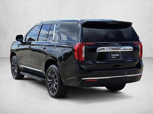 Used 2024 GMC Yukon SLT w/ SLT Luxury Package AWD/4WD image 7