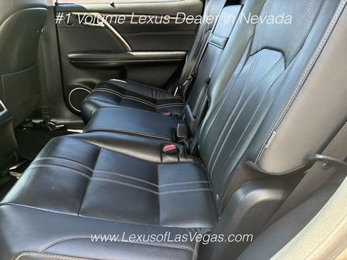 Used 2018 Lexus RX 350L Luxury FWD image 5
