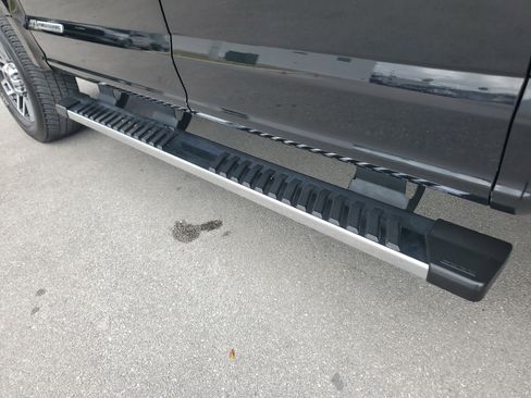 Used 2019 Ford F350 Lariat w/ Lariat Value Package image 28