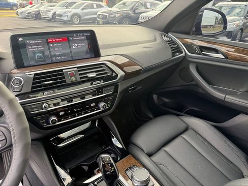 Used 2019 BMW X4 xDrive30i w/ Premium Package image 36