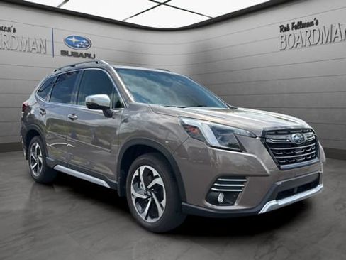 Used 2023 Subaru Forester Touring AWD/4WD image 2