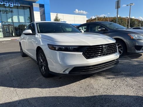 Certified 2023 Honda Accord EX image 8