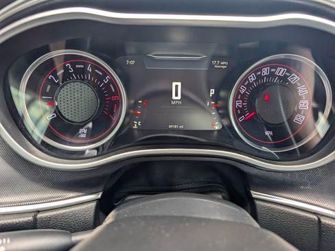Used 2017 Dodge Challenger R/T Scat Pack w/ Leather Interior Group RWD image 24