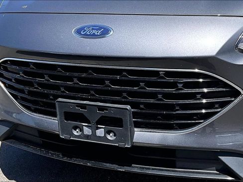 Used 2022 Ford Escape SE w/ SE Sport Appearance Package FWD image 33
