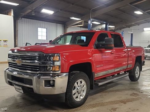 Used 2015 Chevrolet Silverado 2500 LT w/ LT Convenience Package image 1