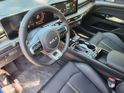New 2026 Kia K5 GT FWD image 2