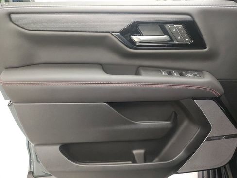 New 2026 GMC Yukon XL AT4 Ultimate AWD/4WD image 28
