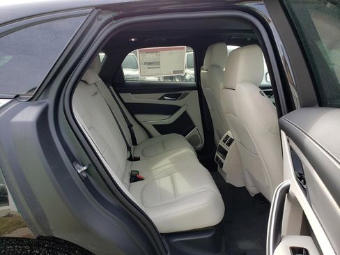 New 2025 Jaguar F-PACE R-Dynamic S image 14