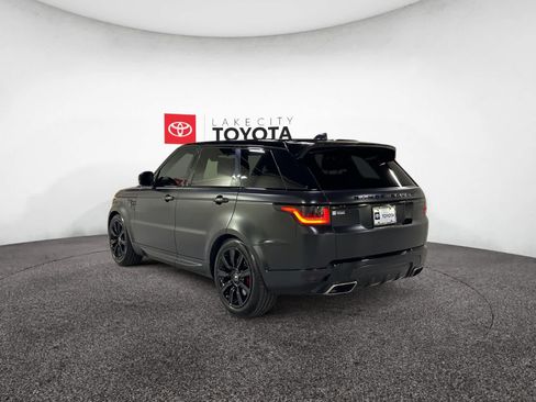 Used 2021 Land Rover Range Rover Sport HST image 4