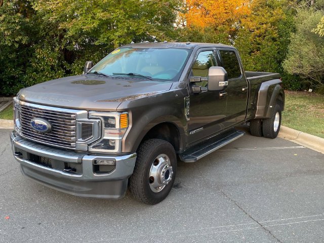 Used 2022 Ford F350 Lariat w/ Lariat Ultimate Package AWD/4WD image 3