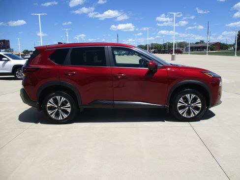 Used 2023 Nissan Rogue SV AWD/4WD image 8