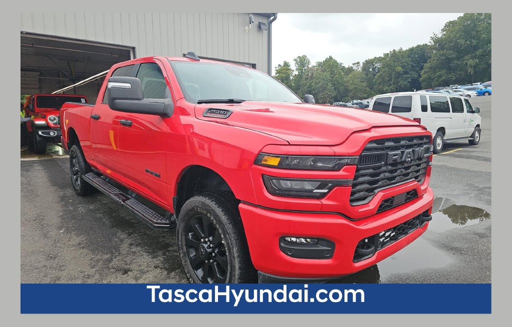 Used 2026 RAM 2500 Big Horn AWD/4WD image 1