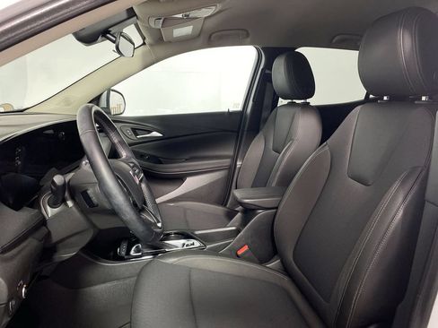 Used 2024 Buick Encore GX Preferred AWD/4WD image 11
