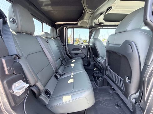 New 2026 Jeep Gladiator Mojave AWD/4WD image 27