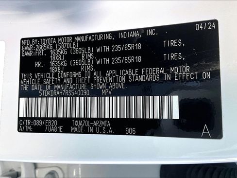 Used 2024 Toyota Highlander LE image 45