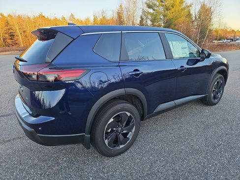 New 2026 Nissan Rogue SV image 7
