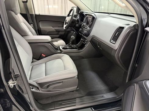 Used 2020 Chevrolet Colorado W/T w/ Custom Special Edition image 7