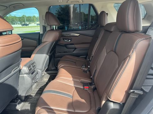 Certified 2025 Honda Pilot Elite image 28