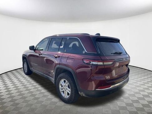 Used 2023 Jeep Grand Cherokee Laredo w/ Luxury Tech Group I image 4