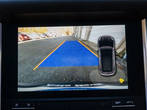 Used 2018 Porsche Macan image 19