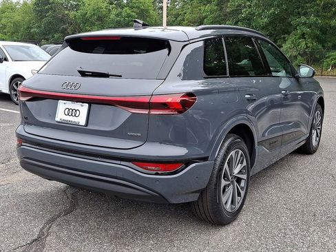 Used 2025 Audi Q6 e-tron Premium Plus w/ Premium Plus image 4