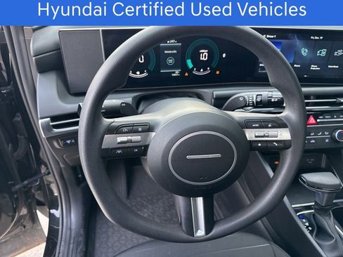 Certified 2025 Hyundai Santa Cruz SE image 23