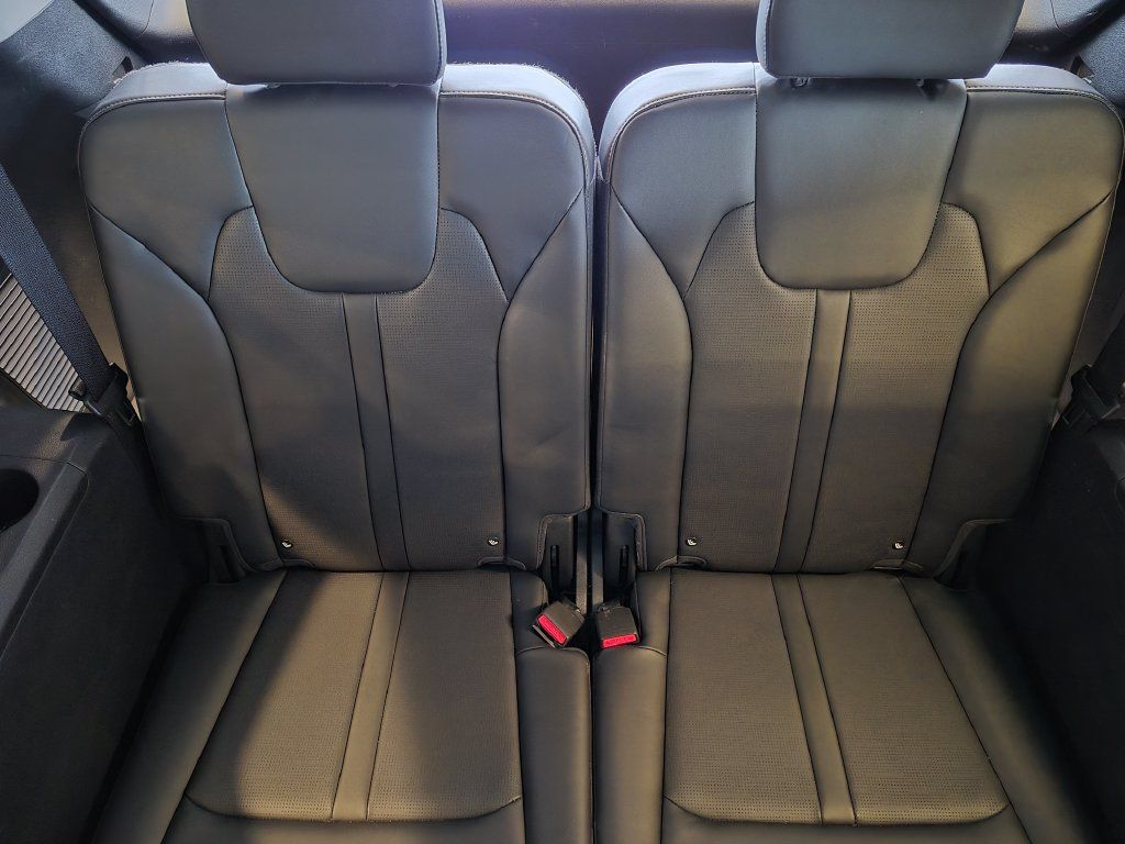 Used 2025 Kia Sorento EX AWD/4WD image 29
