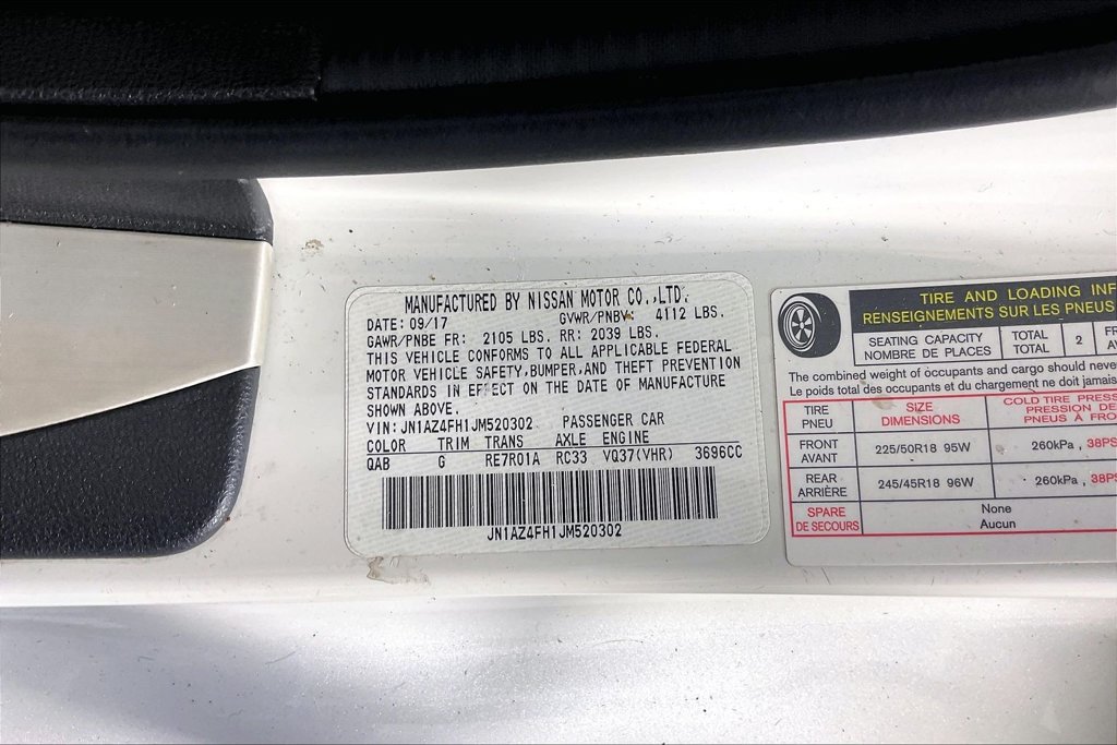 Used 2018 Nissan 370Z Touring RWD image 36