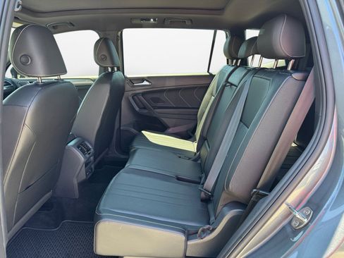 Certified 2023 Volkswagen Tiguan SE R-Line FWD image 16