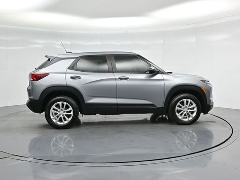 Used 2024 Chevrolet TrailBlazer LS image 25