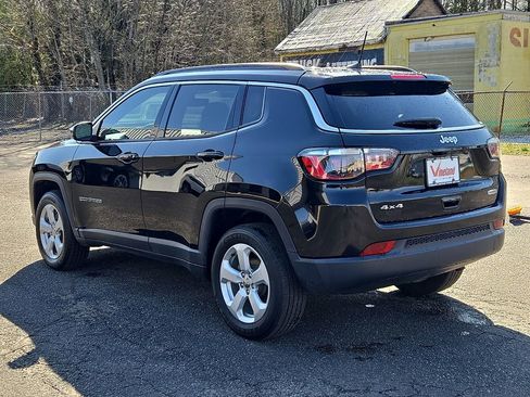 Used 2021 Jeep Compass Latitude AWD/4WD image 4