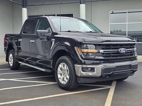 Used 2025 Ford F150 XLT w/ Equipment Group 301A Standard AWD/4WD image 7