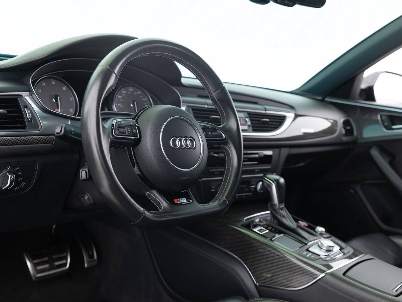 Used 2017 Audi S6 Premium Plus w/ Driver Assistance Package AWD/4WD image 23