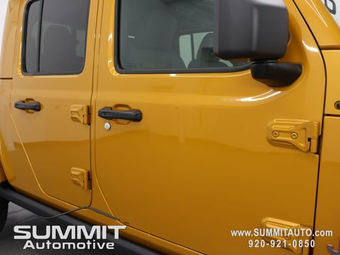 New 2026 Jeep Gladiator Mojave w/ Safety Group AWD/4WD image 25