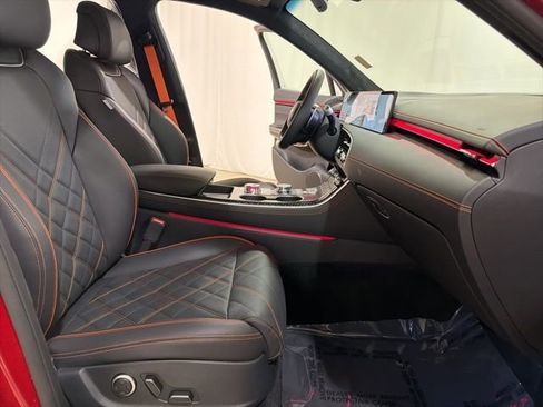 Used 2026 Genesis GV70 3.5T Sport Prestige image 25