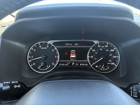 Used 2025 Nissan Rogue SV AWD/4WD image 19